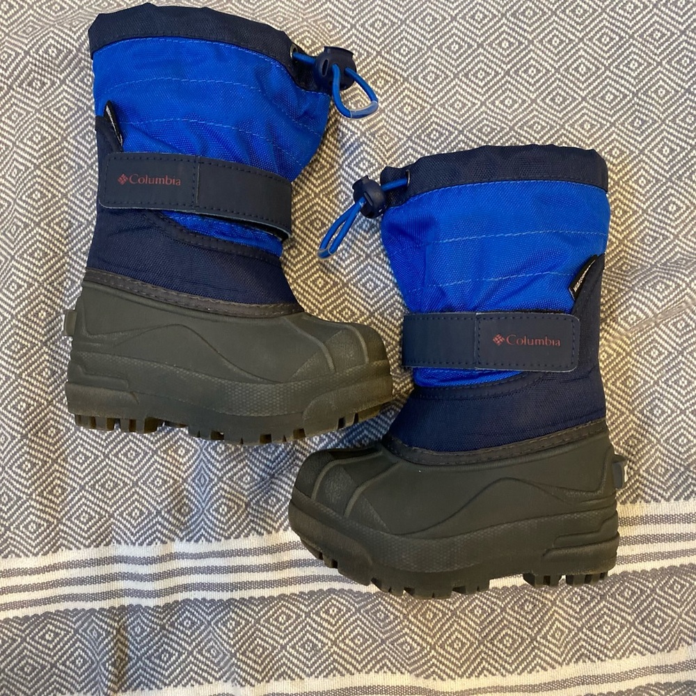 Columbia powderbug snow boots toddler size 6 blue and gray gently used EUC